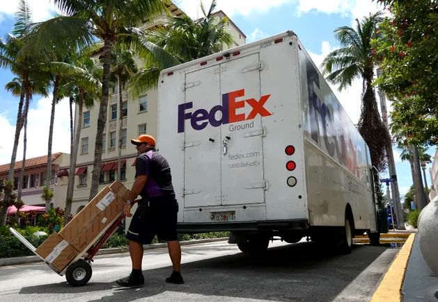 cmroberson06's tweet image. FedEx plans to change how dimensional weights are calculated for packages beginning Aug 18. It will round up any fraction of an inch to the next inch for dimensional weight calculations. supplychaindive.com/news/fedex-dim…
Another move to push shippers to other options....🤷♀️