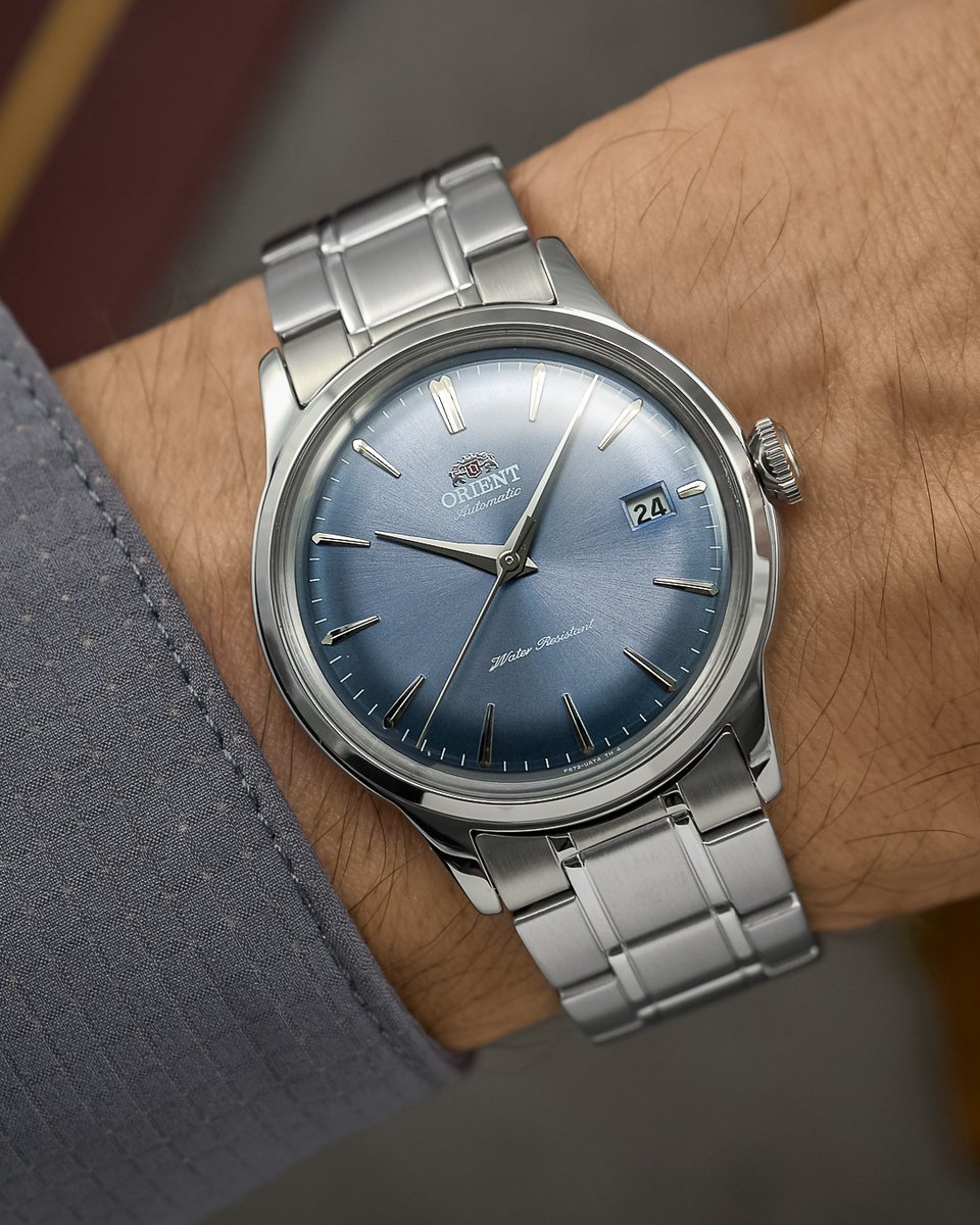 baldassarreted's tweet image. While we usually love the Orient Bambino for its minimal, dress watch style, we’re kicking off the weekend with a trio of more colorful takes on the line. These Version 7 models feature compact 38mm sizing and opt for a more sporty, yet still just as versatile, look with bracelet…