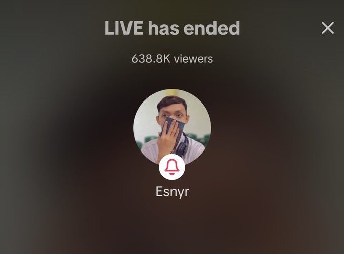esnaredrum's tweet image. Atake na naman ang viewers kahit ang chill lang no’ng live compared kagabi na ang chaotic hahaha pero thanks for always making time for ur supporters, esnyr! We really made the right person famous.