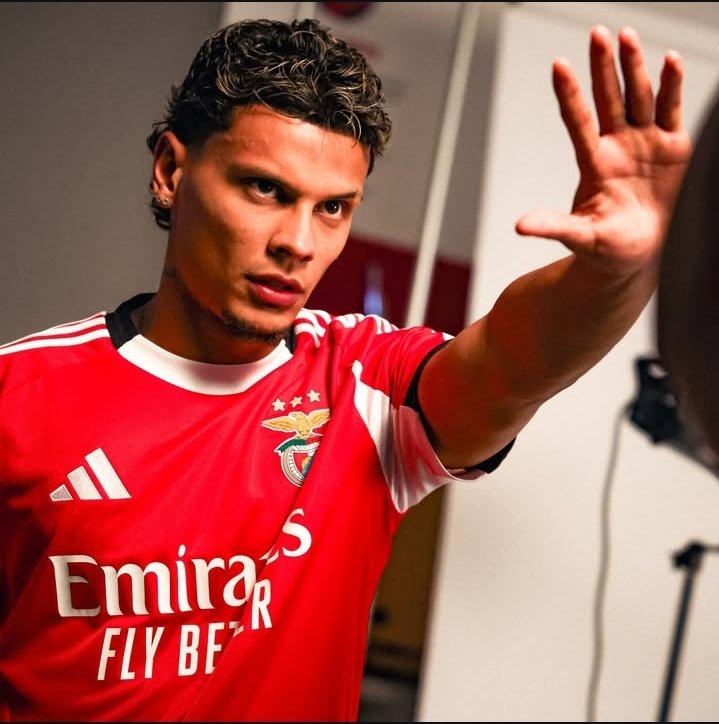 h_herrera88's tweet image. Increíble la falta de visión en el Mazatlán, tenían a Richard Ríos prestado con opción a compra por 1 MM y no la ejercieron porque se lesionó.
Hoy llega al Benfica por 30 MM.