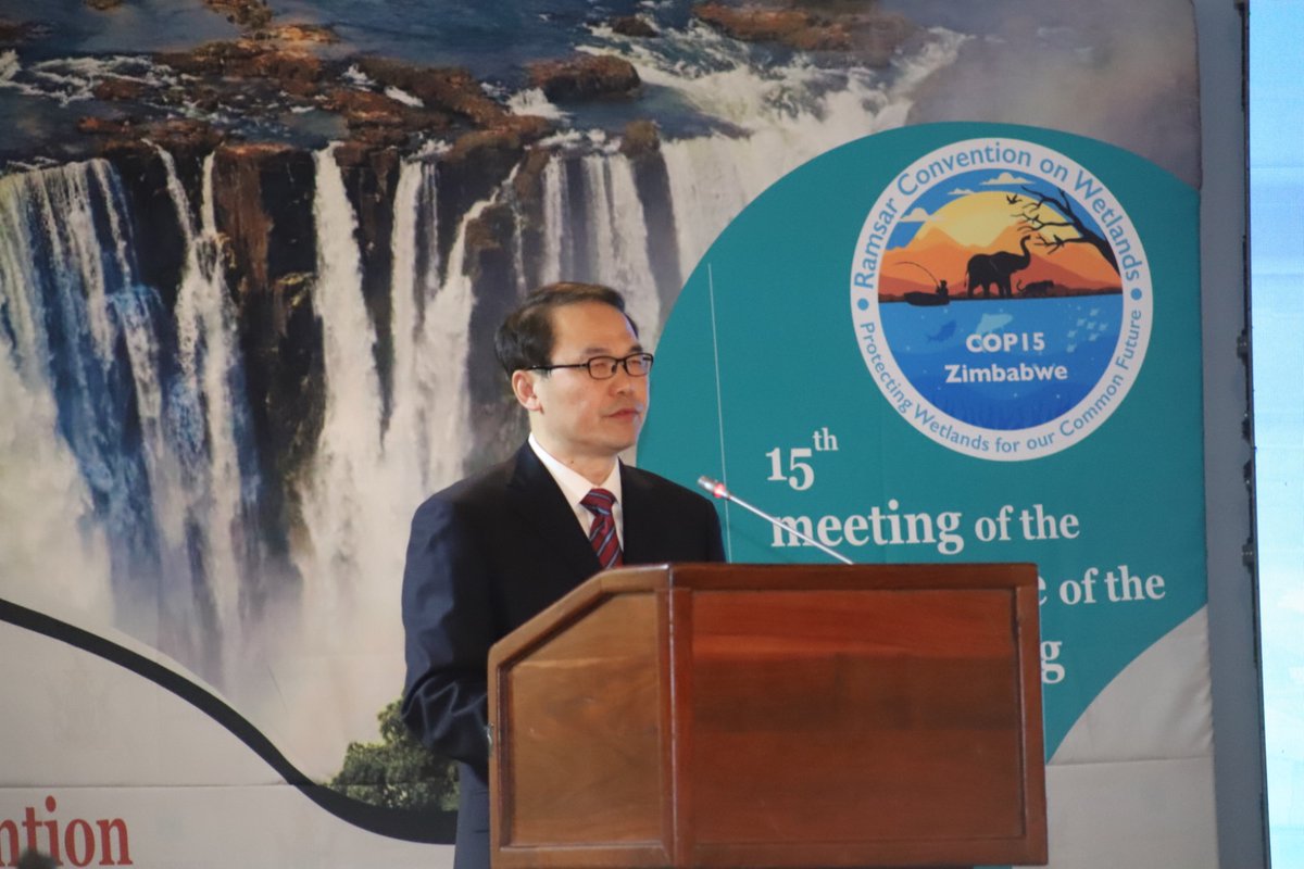 ZBCNewsonline's tweet image. ZIMBABWE and China have signed a Memorandum of Understanding (MoU) to collaborate in the areas of wetland, forestry and grassland management, a significant step forward in global environmental co-operation.
zbcnews.co.zw/zim-china-mou-…