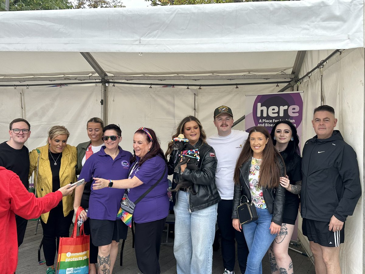 Belfast Pride 🏳️‍🌈🏳️‍⚧️

Today I attended pride as a nephew, a friend and an ally ❤️

The parade just amazing! 

What is clear is there must be no turning back on hard won rights ✊

I hope everyone has a wonderful day and enjoys their night 🙌