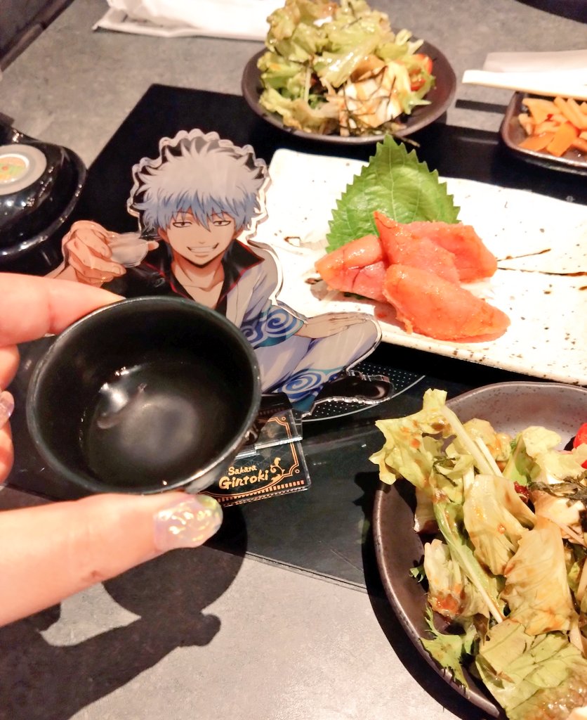 nandemoiu's tweet image. もつ鍋、呼び出しボタンも鍋で可愛かった