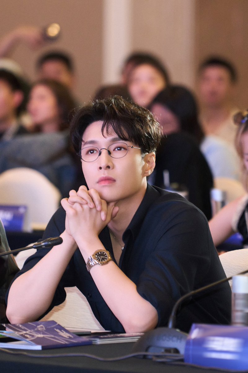 yixingdopcc's tweet image. 