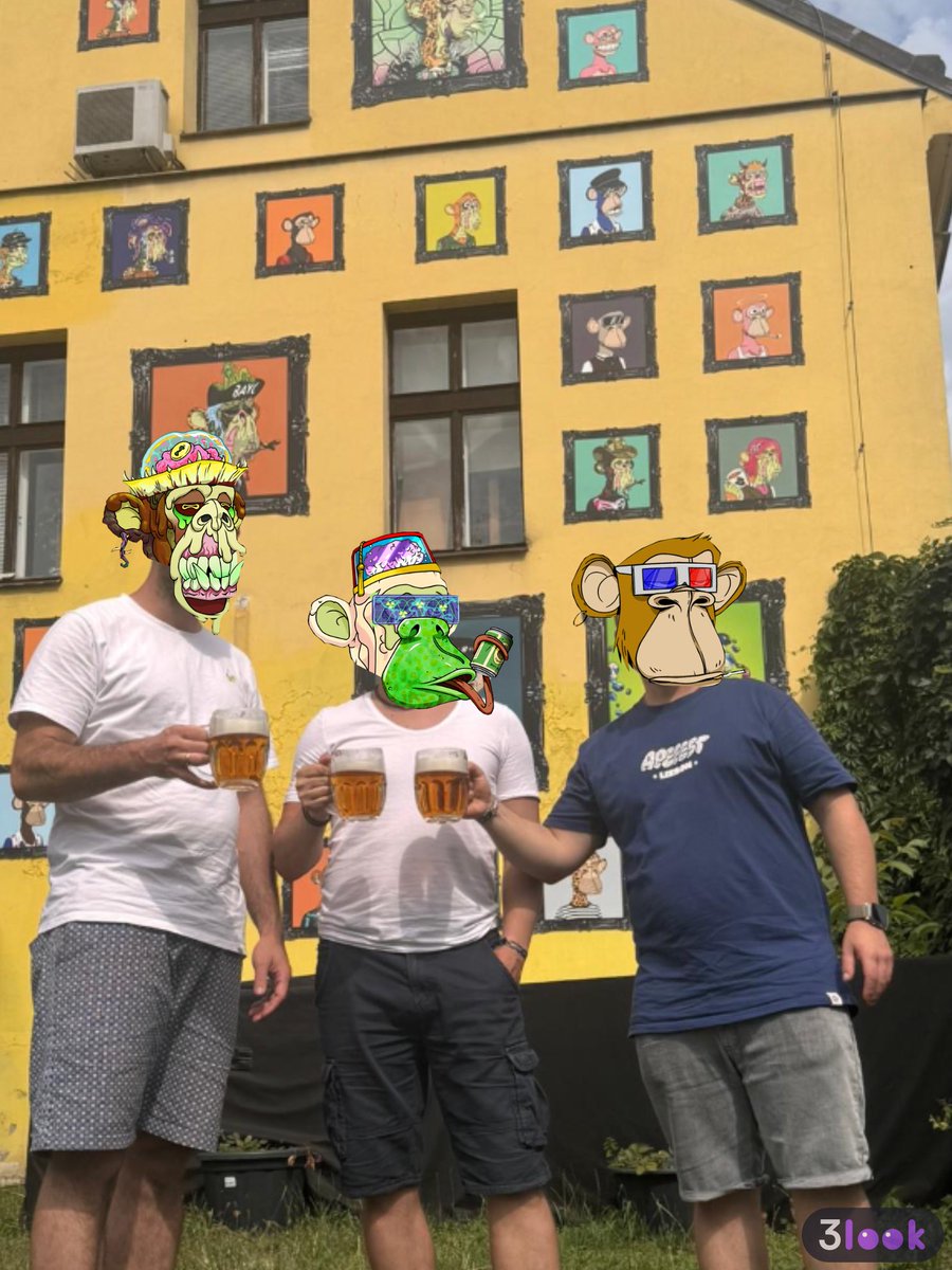 crytollie's tweet image. Hanging out with my Apes by @tinoforbidden in Prague.
Such a cool place to stay here with that chill out area in front of that awesome art.