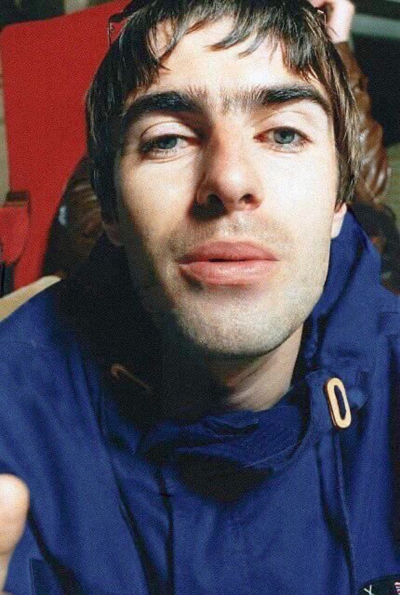 CJBolding's tweet image. Close your eyes and I&apos;ll kiss you…..