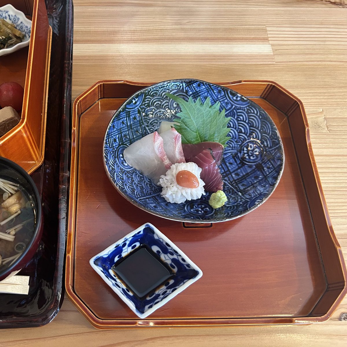 hama20210511's tweet image. 舫書店さんに伺うと決めた時から
虎視眈々と御飯屋㐂乃kinoさんを狙う
お見事でした
目にうっとり
口福極まれり
ハモの揚げたて✨べらぼうにおいしい
塩屋に来る人は必ず寄るべし
これだけのお料理を
敷居高くなくいただけるんだもの