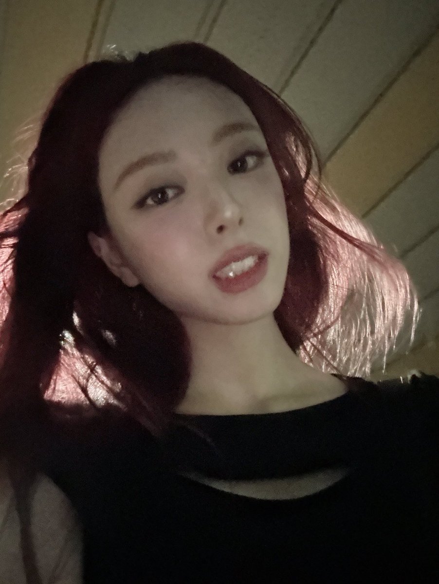 shinyunabase's tweet image. Yuna shares new photos on Bubble.