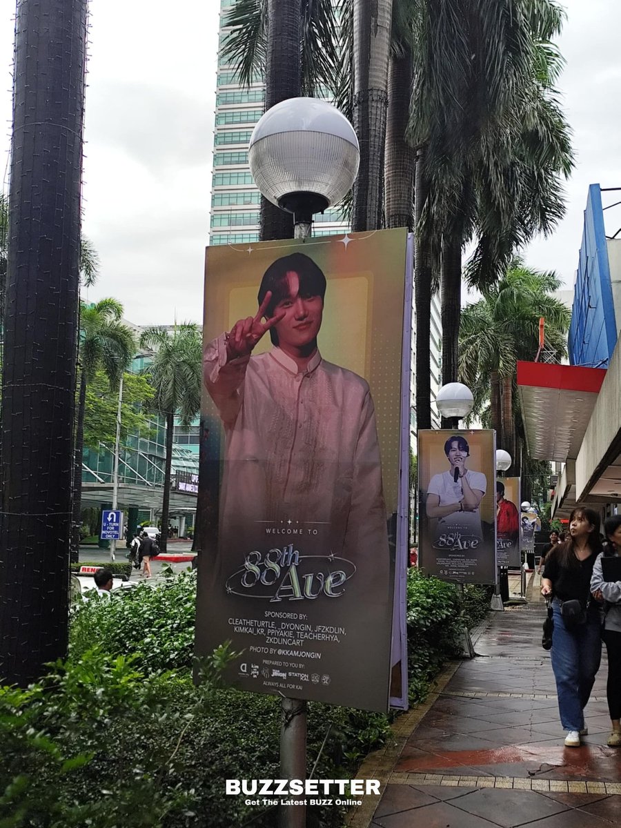 buzzsetter_'s tweet image. 1 day to go till we see EXO's #KAI in Manila!
Get ready to pose and take pictures with these lamp post banners along Gen. Aguinaldo Avenue in Cubao.
Presented by @pulpliveworld
#KAION #KAI_SOLO_CONCERT_TOUR
#2025_KAI_SOLO_CONCERT_TOUR_KAION
#KAIinMANILA2025