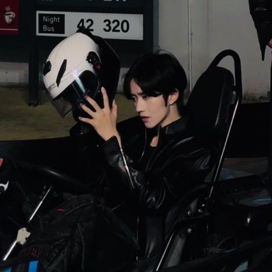 nyxnabi's tweet image. OMG HUANGXING!! HE’S SO HANDSOME