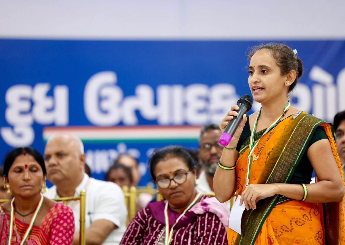 LutyensMediaIN's tweet image. नेता विपक्ष राहुल गांधी गुजरात में संगठन के सुधार के लिए काफी गंभीर नजर आ रहे हैं।
चार महीने में यह उनका चौथा गुजरात दौरा है.