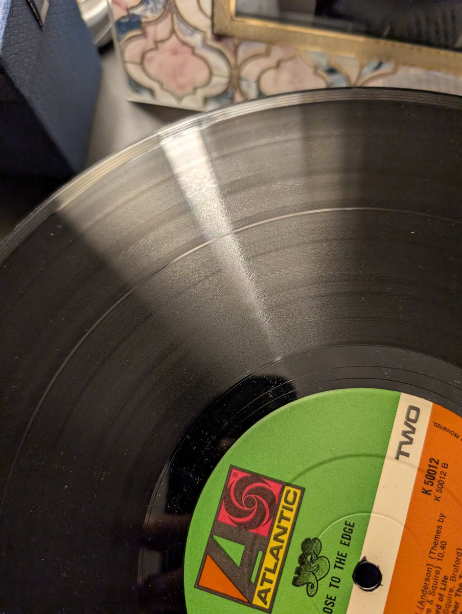 nothing quite butters my biscuit like finding a mint first UK pressing priced at $8 in a value bin