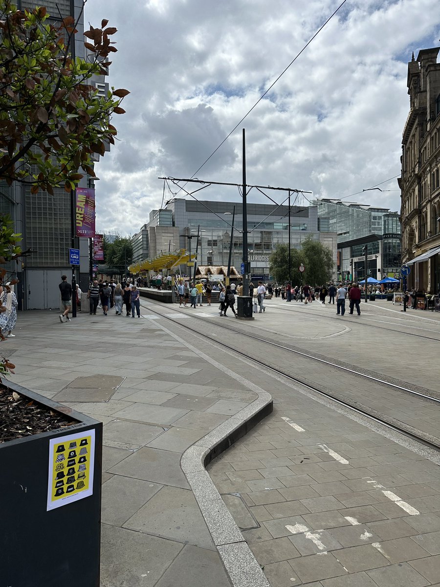 RealMancsy's tweet image. More locations over on Instagram and Facebook… here’s a few more. Look out for my free bee screenprints.