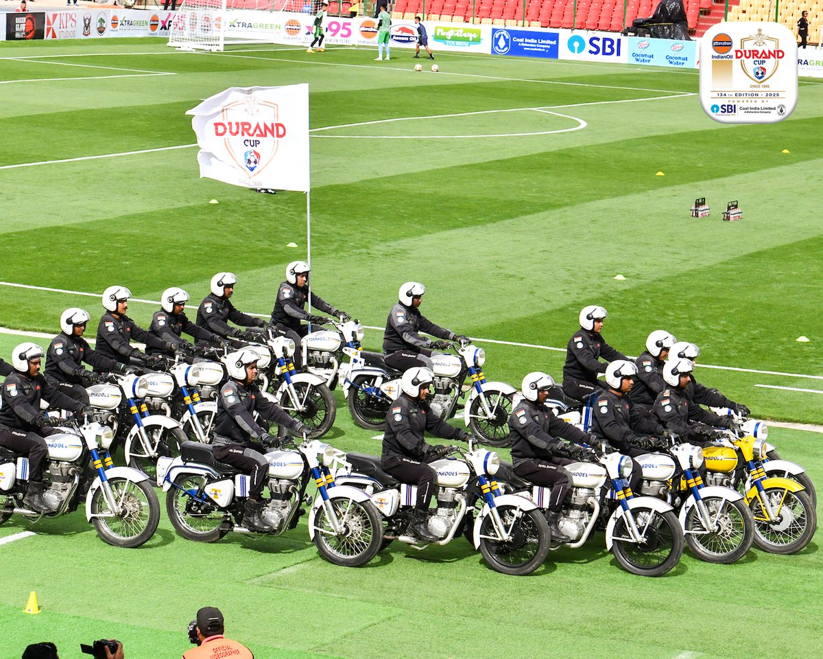 thedurandcup's tweet image. Balance, bravery, and brilliance on two wheels! 💫
The Tornadoes of the ASC Motorcycle Display Team left the crowd in awe at the Shillong Opening Ceremony. 🏍️
#134thEditionofIndianOilDurandCup #PoweredBySBIandCoalIndia #DurandCup2025 #ManyChampionsOneLegacy #IndianFootball