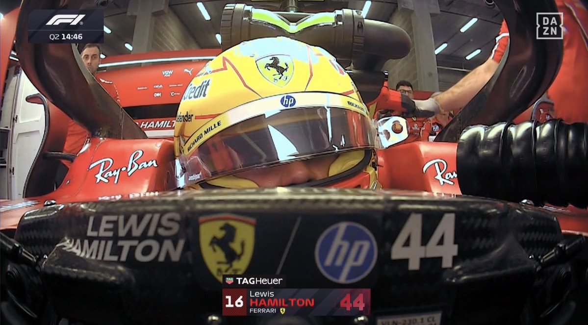 SoyMotor's tweet image. 😐 Hamilton todavía no se quiere bajar del coche
La Q2 ya ha empezado, así que está fuera... fin de semana muy difícil para el heptacampeón
#BelgianGP #F1