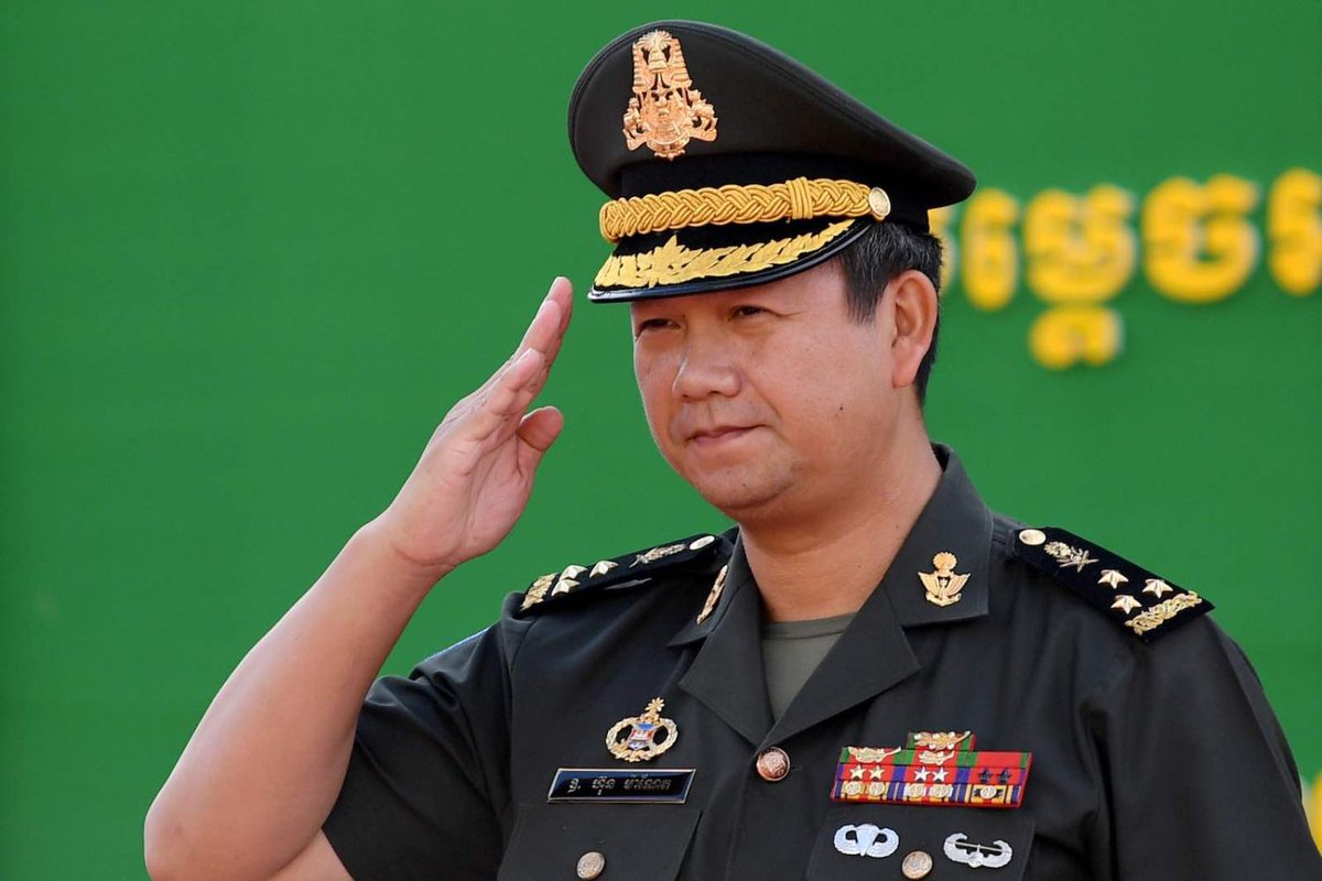 latestnews1_'s tweet image. BREAKING 馃毃
Major General Duong Somneng, commander of Cambodia's 7th Division, killed in Thai attack
#ThailandCambodia #Cambodia
#cambodiaopenedfirefirst
