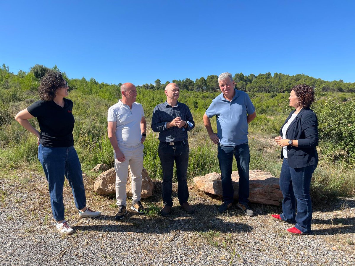 🌳 <a href="/JFabregaColomer/">Jordi Fàbrega</a> es reuneix amb l'alcalde d'Òdena i asssociacions de propietaris dels entorns de Montserrat i la Serra de Rubió per recordar l'incendi que fa 10 anys va afectar 1.300 hectàrees. S'està recuperant l'espai amb la restauració del mosaic agroforestal (1/2)