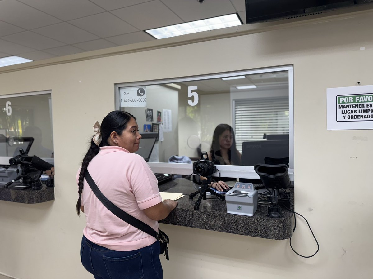 ConsulMexOrl's tweet image. Continúa el #SábadoCiudadano de #AudienciasPúblicas durante la Jornada Sabatina en el Consulado de México en Orlando.
Durante esta jornada, se brindan los siguientes servicios consulares
🟢 Afiliación al #IMSS
🟢 Expedición de pasaporte
🟢 Credencial para votar (INE)
🟢…