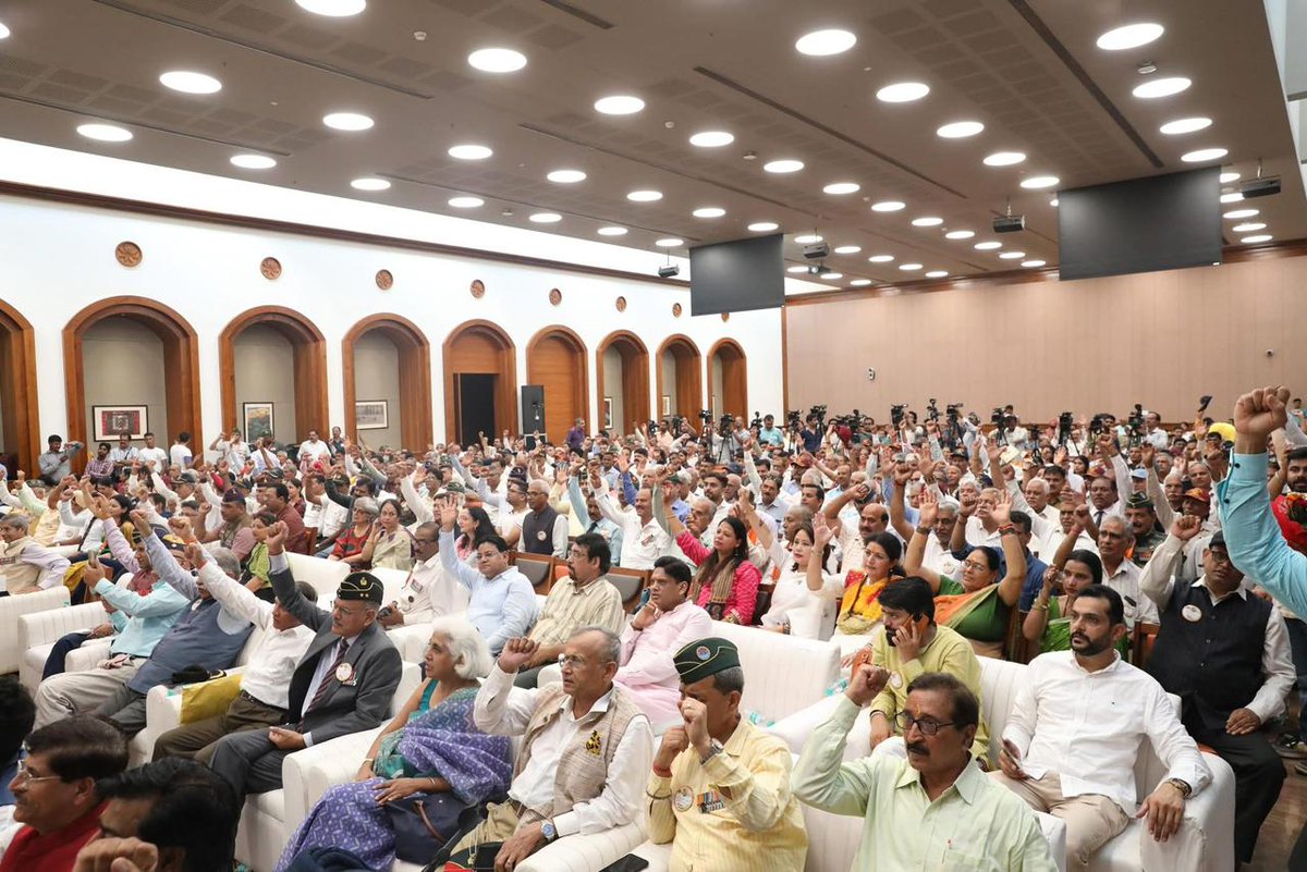 Deepak Prakash (@dprakashbjp) on Twitter photo рдЖрдЬ рднрд╛рдЬрдкрд╛ рдХреЗрдВрджреНрд░реАрдп рдХрд╛рд░реНрдпрд╛рд▓рдп рдореЗрдВ рдЖрдпреЛрдЬрд┐рдд рдХрд╛рд░рдЧрд┐рд▓ рд╡рд┐рдЬрдп рджрд┐рд╡рд╕ рд╕рдорд╛рд░реЛрд╣ рдореЗрдВ рд╢рд╛рдорд┐рд▓ рд╣реЛрдХрд░ рд╡реАрд░ рд╕реИрдирд┐рдХреЛрдВ рдХреЛ рдирдорди рдХрд┐рдпрд╛ред
рдЗрд╕ рд╕рдорд╛рд░реЛрд╣ рдХреЛ рдорд╛рдирдиреАрдп рд░рд╛рд╖реНрдЯреНрд░реАрдп рдЕрдзреНрдпрдХреНрд╖ рд╢реНрд░реА <a href="/JPNadda/">Jagat Prakash Nadda</a> рдЬреА рдиреЗ рд╕рдВрдмреЛрдзрд┐рдд рдХрд┐рдпрд╛ред рдЖрдЬ рднрд╛рдЬрдкрд╛ рдХреЗрдВрджреНрд░реАрдп рдХрд╛рд░реНрдпрд╛рд▓рдп рдореЗрдВ рдЖрдпреЛрдЬрд┐рдд рдХрд╛рд░рдЧрд┐рд▓ рд╡рд┐рдЬрдп рджрд┐рд╡рд╕ рд╕рдорд╛рд░реЛрд╣ рдореЗрдВ рд╢рд╛рдорд┐рд▓ рд╣реЛрдХрд░ рд╡реАрд░ рд╕реИрдирд┐рдХреЛрдВ рдХреЛ рдирдорди рдХрд┐рдпрд╛ред
рдЗрд╕ рд╕рдорд╛рд░реЛрд╣ рдХреЛ рдорд╛рдирдиреАрдп рд░рд╛рд╖реНрдЯреНрд░реАрдп рдЕрдзреНрдпрдХреНрд╖ рд╢реНрд░реА <a href="/JPNadda/">Jagat Prakash Nadda</a> рдЬреА рдиреЗ рд╕рдВрдмреЛрдзрд┐рдд рдХрд┐рдпрд╛ред