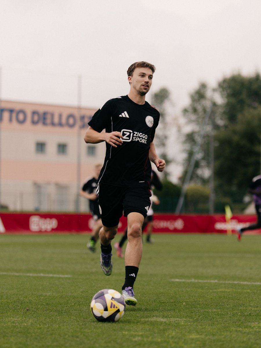 AFCAjax's tweet image. Today&apos;s training 📸