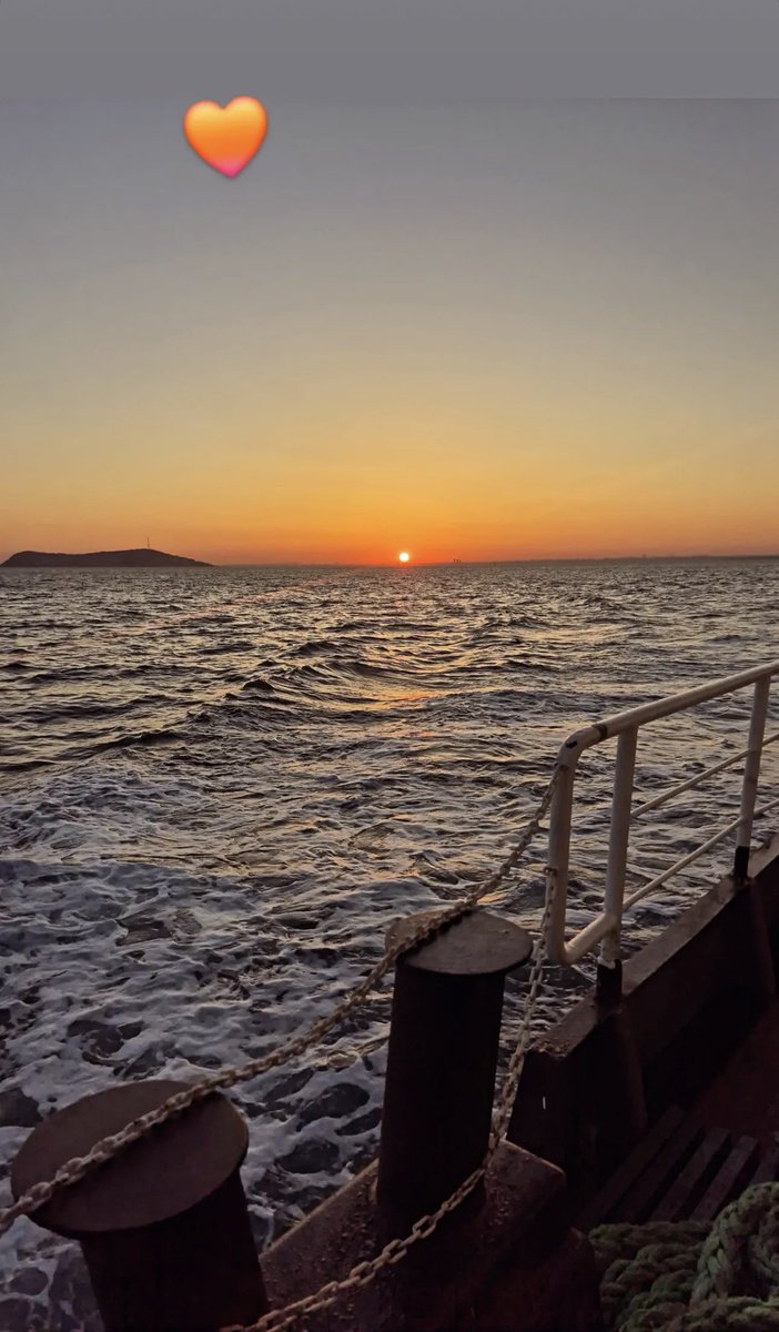 Dün akşamın muhteşemliği 
🧑🏽‍✈️🧑🏽‍✈️🧑🏽‍✈️🧑🏽‍✈️🧑🏽‍✈️