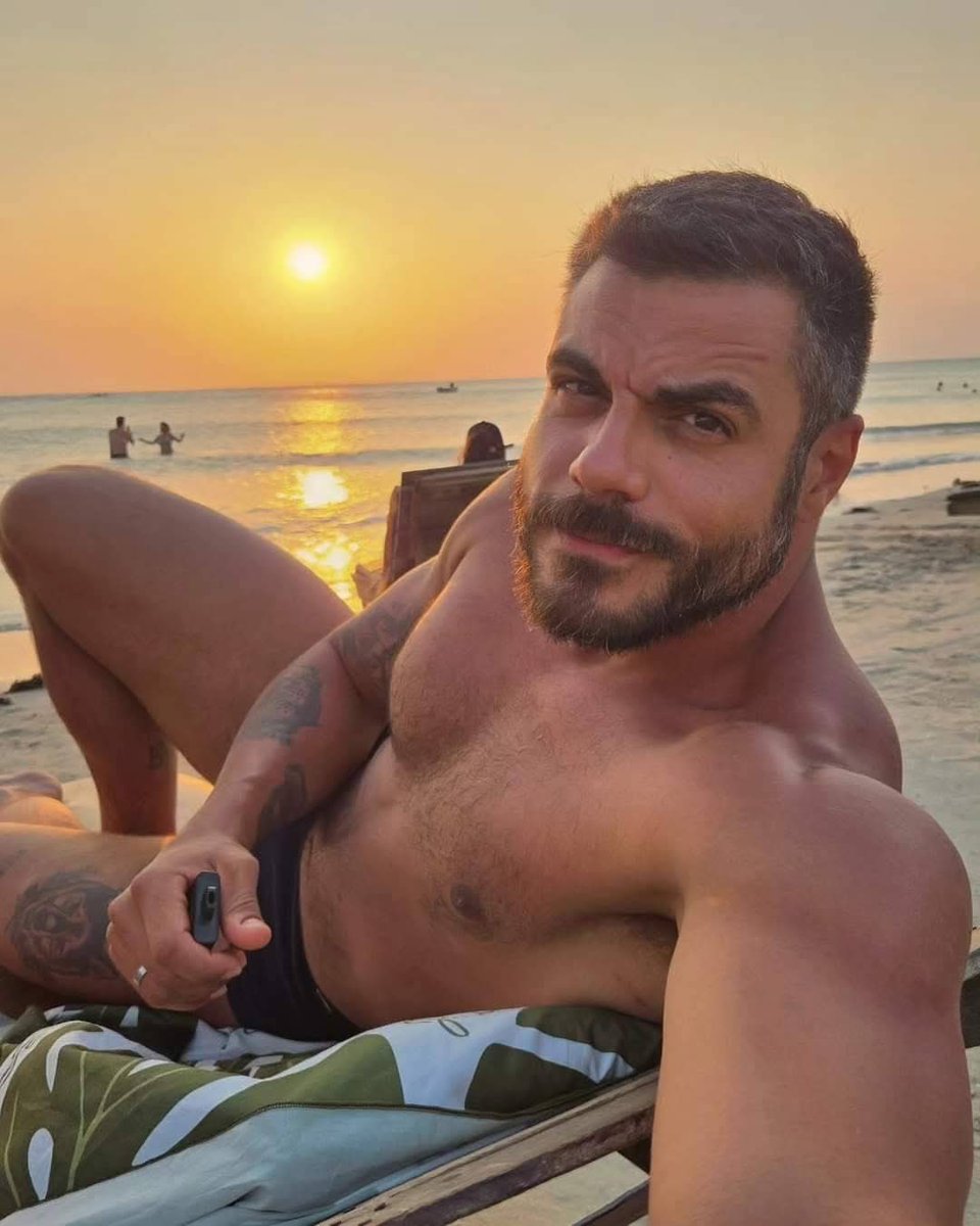 🏳‍🌈red🏳‍🌈 (@trollblack) on Twitter photo 