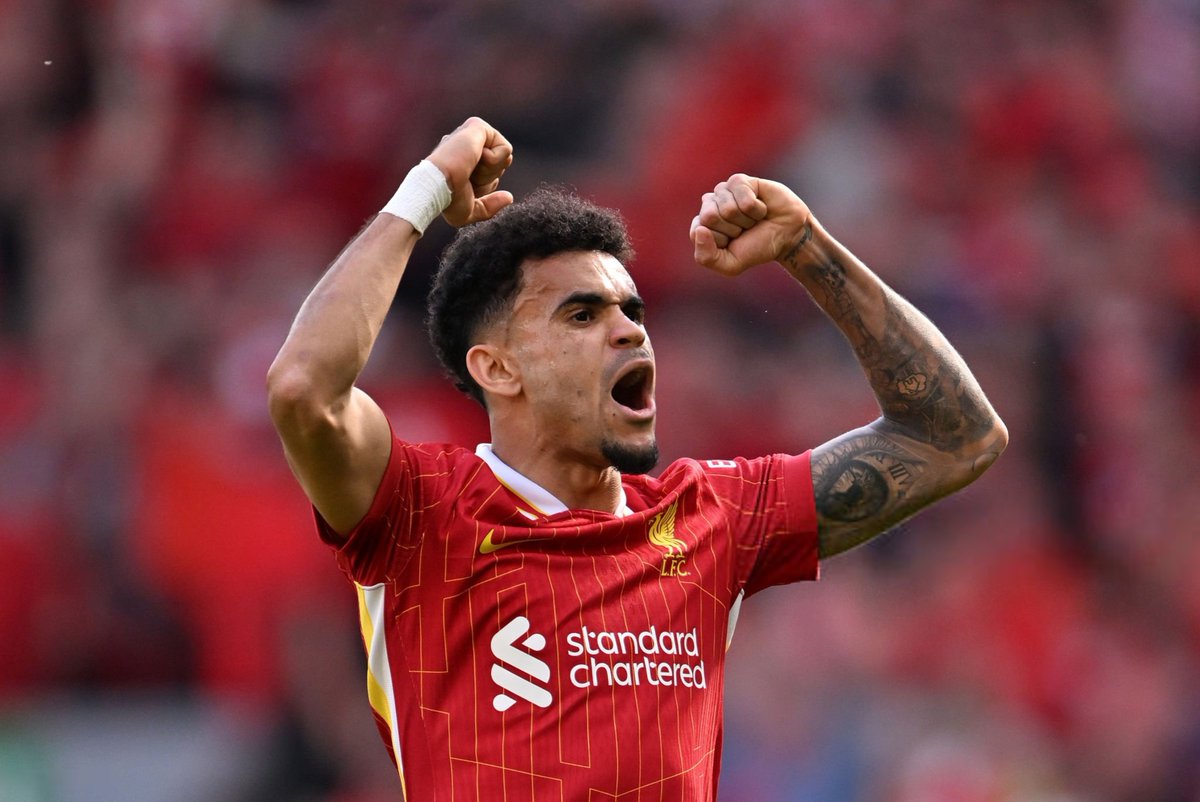 lnstantFoot's tweet image. 🚨🚨 LE BAYERN MUNICH EST TRÈS PROCHE DE TROUVER UN ACCORD AVEC LIVERPOOL POUR LUIS DIAZ !!! 🇨🇴🔥🔥
Les discussions progressent bien et les Bavarois pensent que le deal peut se boucler avec un montant de transfert d'environ 75M€ !
(@Santi_J_FM)