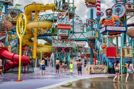 Gabrill_Michael's tweet image. "9-Year-Old Girl Dies in Wave Pool at Hersheypark in Pennsylvania" by Neil Vigdor #NYT #NewYorkTimes ift.tt/ofUjgm4