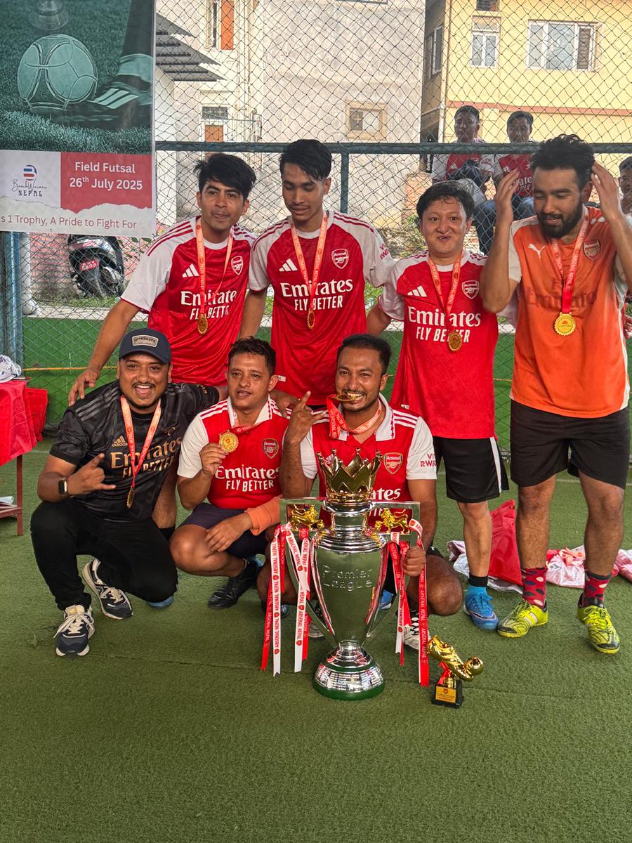 Himalayabiraj's tweet image. बेलायतको @Arsenal क्लबसँग औपचारिक आबद्धता रहेको @ArsenalNepal द्वारा आयोजित १०औं फुटसल प्रतियोगिता सम्पन्न!
आयोजक तथा सहभागी सबैलाई हार्दिक बधाई र धन्यवाद!
"Victoria Concordia Crescit" Victory Through Harmony 🔴⚪
#Gunners #ArsenalNepal #FutsalTournament #Arsenal #SportsForUnity
