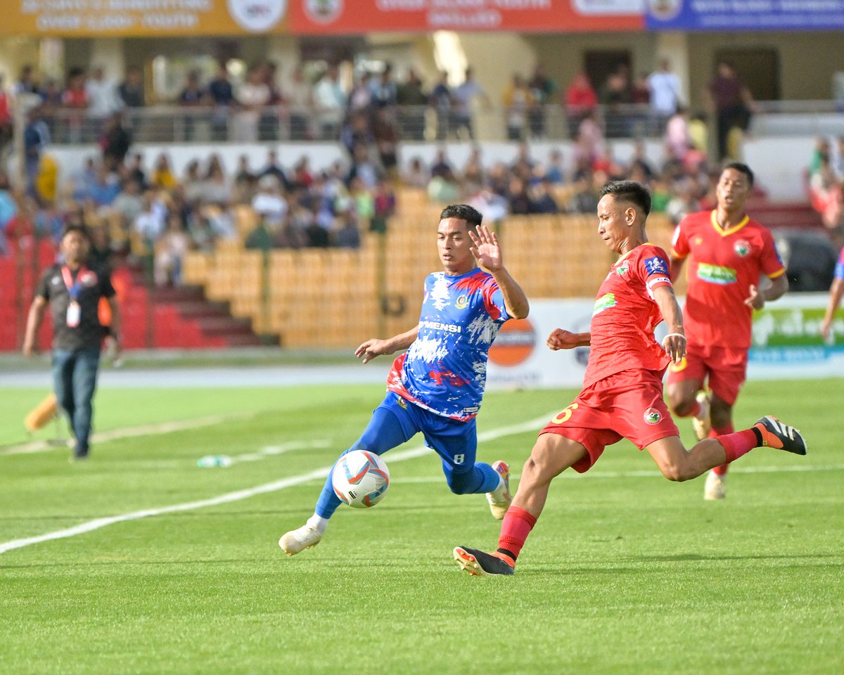 thedurandcup's tweet image. Moment Full Time action between SLFC and MAFFT.
#SLFCMAFFT #134thEditionofIndianOilDurandCup #PoweredBySBIandCoalIndia #DurandCup2025 #ManyChampionsOneLegacy #IndianFootball