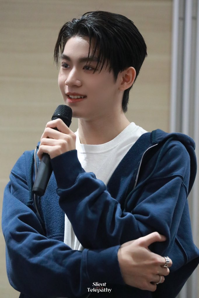 ShuangSilent's tweet image. totally into the way I see you
@almondsleepp
#almondbabybigboy︎
#มหกรรมนิยายนานาชาติ2025xAP
#AlmondProgress
#ด้อมภภ #PSPW