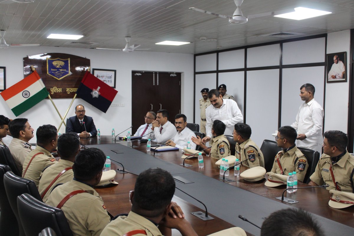 Bihar Police (@bihar_police) on Twitter photo NPA, рд╣реИрджрд░рд╛рдмрд╛рдж рдореЗрдВ рдкреНрд░рд╢рд┐рдХреНрд╖рдгрд░рдд 77 RR (Regular Recruit) 2025 рдмреИрдЪ рдХреЗ рдкреНрд░рд╢рд┐рдХреНрд╖реБ IPS рдкрджрд╛рдзрд┐рдХрд╛рд░рд┐рдпреЛрдВ рдХрд╛ Professional, Cultural рдПрд╡рдВ Environmental Tour Programme рдХреЗ рдЕрдиреНрддрд░реНрдЧрдд рдмрд┐рд╣рд╛рд░ рдЖрдЧрдорди рддрдерд╛ рдкрд░рд┐рднреНрд░рдордг рдХреЗ рдХреНрд░рдо рдореЗрдВ (1/3)
.
.
#BiharPolice #Bihar NPA, рд╣реИрджрд░рд╛рдмрд╛рдж рдореЗрдВ рдкреНрд░рд╢рд┐рдХреНрд╖рдгрд░рдд 77 RR (Regular Recruit) 2025 рдмреИрдЪ рдХреЗ рдкреНрд░рд╢рд┐рдХреНрд╖реБ IPS рдкрджрд╛рдзрд┐рдХрд╛рд░рд┐рдпреЛрдВ рдХрд╛ Professional, Cultural рдПрд╡рдВ Environmental Tour Programme рдХреЗ рдЕрдиреНрддрд░реНрдЧрдд рдмрд┐рд╣рд╛рд░ рдЖрдЧрдорди рддрдерд╛ рдкрд░рд┐рднреНрд░рдордг рдХреЗ рдХреНрд░рдо рдореЗрдВ (1/3)
.
.
#BiharPolice #Bihar