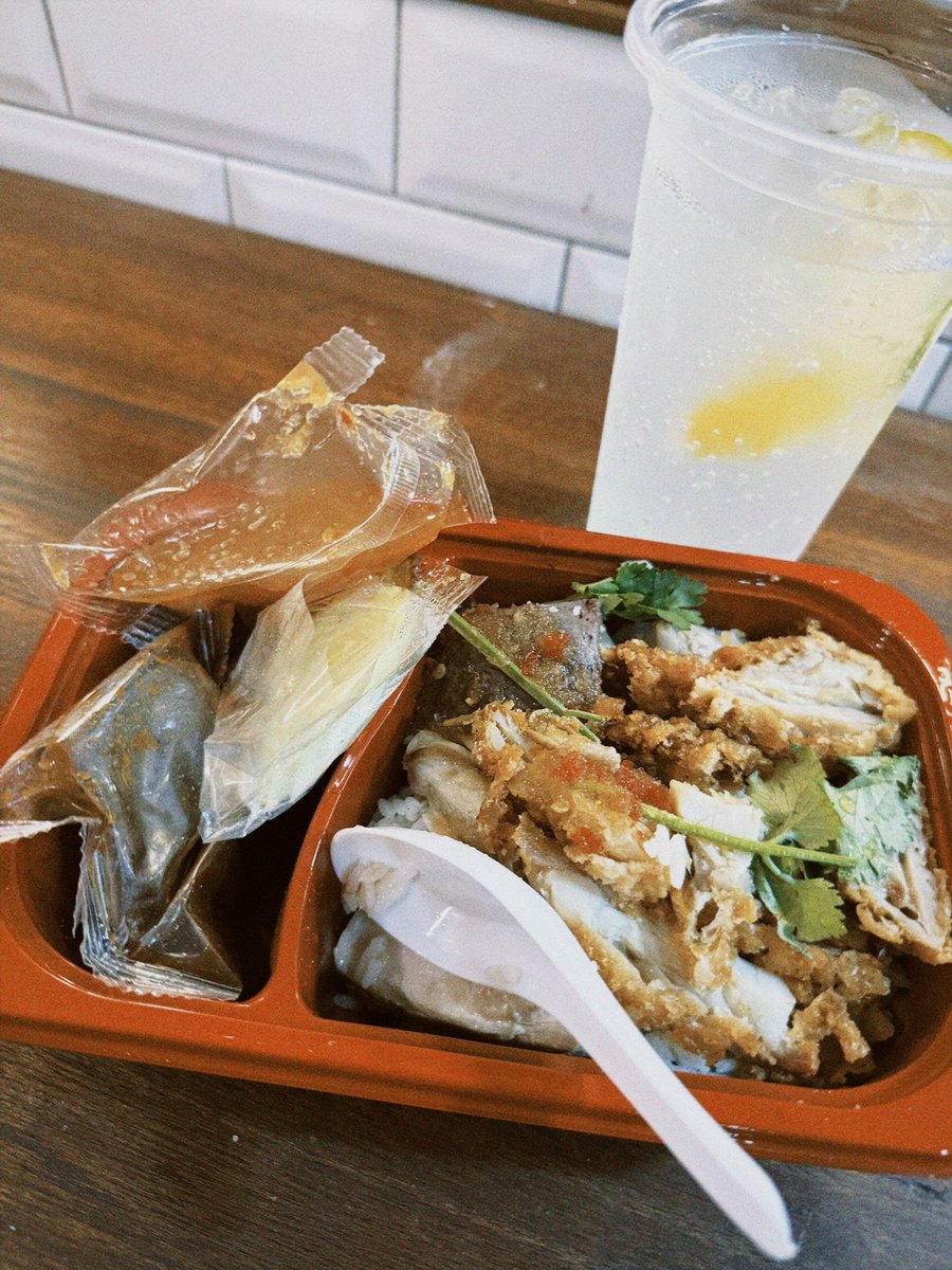 ขอบคุณ #SETUPTH 🇹🇭🖤
เจอกันใหม่ครับ🙏

まだタイにいるけどもうタイが恋しい…！
みんな超やさしかったの😿✨