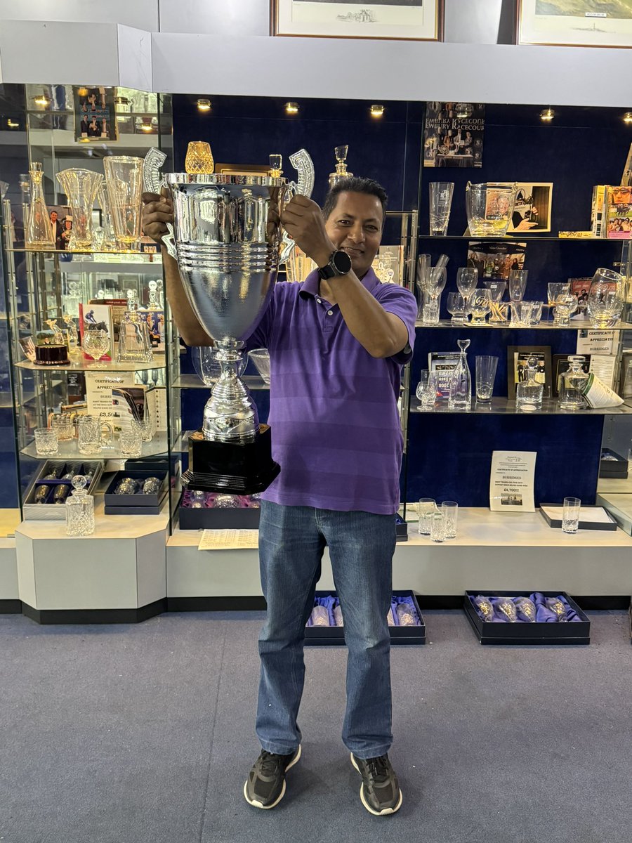 Burridge Trophies tweet media