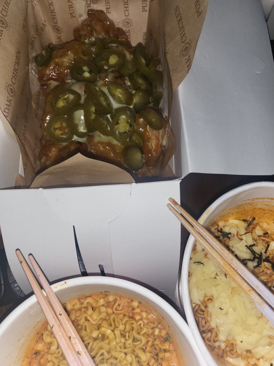 불닭과 푸라닭 고추마요🤤