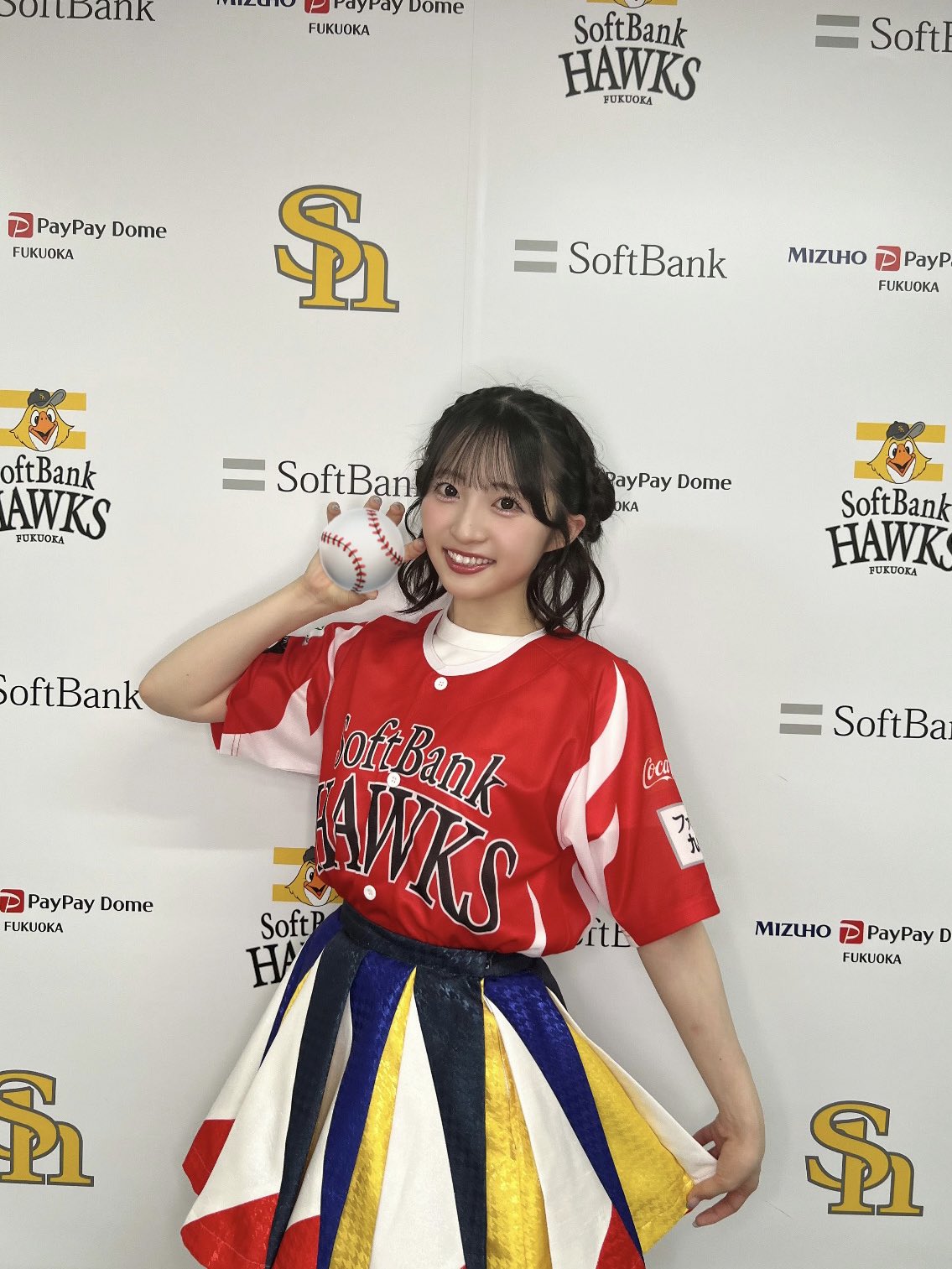 ユ*ン様 秋山由奈 直筆サイン入り タペストリー ユ*ン様 秋山由奈 直筆サイン入り タペストリー - メルカリ