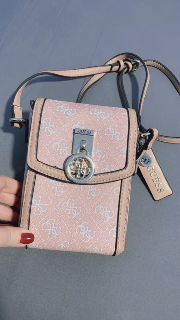 prelovedluv tweet media