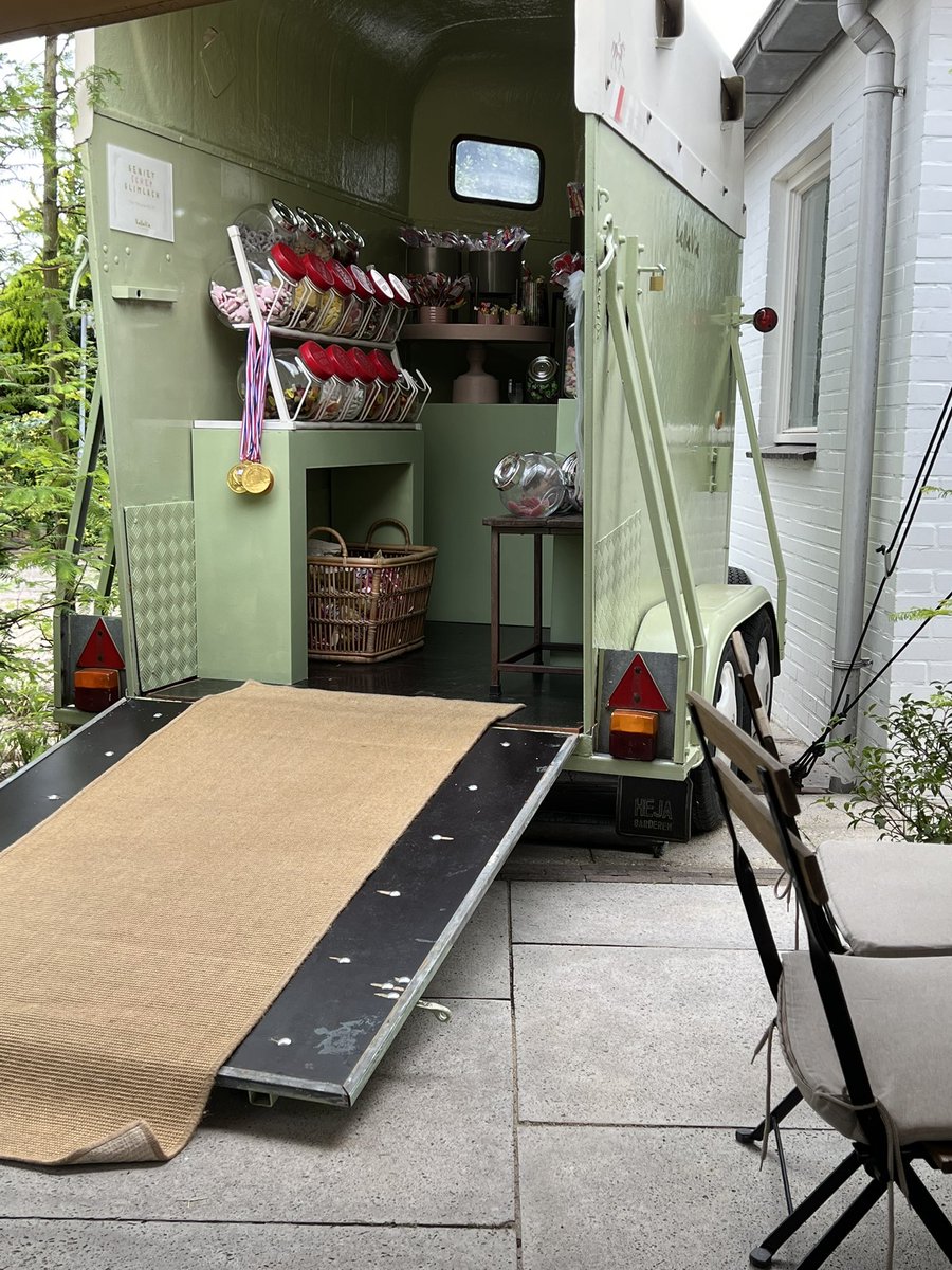 Paardentrailer 2.0 🍬 🍭  Creatief zo’n #foodtruck