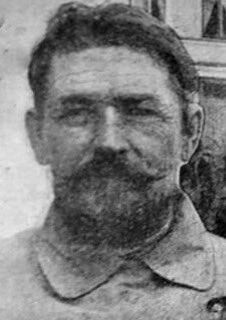 100YearsAgoLive's tweet image. Disgruntled Russian peasant Grigory Grachev goes on a murder spree in his village of Ivankovo, Sudislavsky District. 

Grachev burns down his neighbors’ houses, waits for them to come and try to extinguish the fires, and shoots 11 of them. 

He also injures 8 people from…