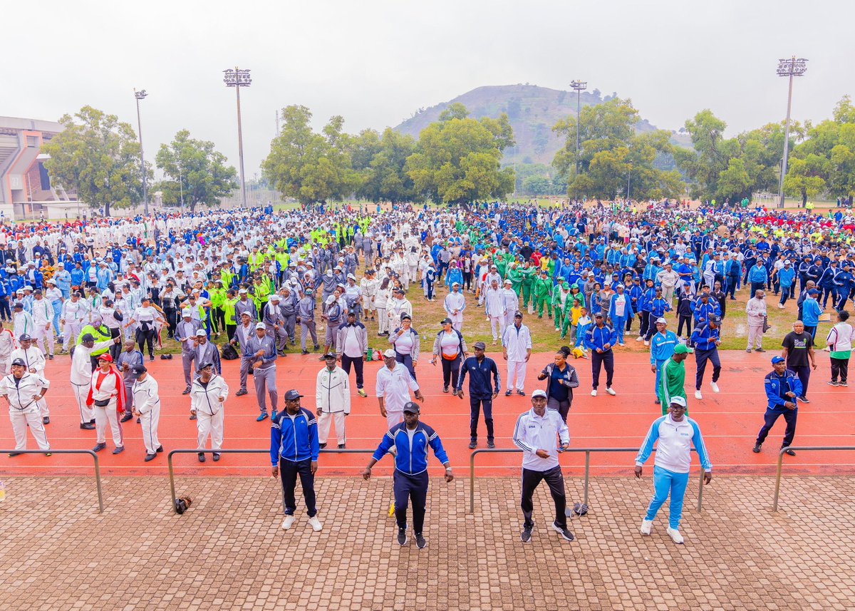 ayowisdom_'s tweet image. Earlier today, I had the honour of serving as the Special Guest Jogger and Captain at the July edition of the monthly Keep Fit Aerobics exercise for public servants at the Moshood Abiola National Stadium, Abuja. I had the privilege of flagging off the session and joining other…