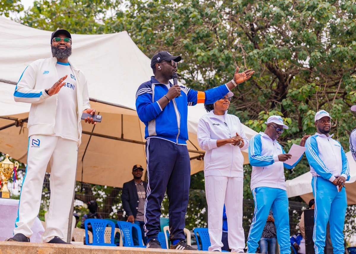 ayowisdom_'s tweet image. Earlier today, I had the honour of serving as the Special Guest Jogger and Captain at the July edition of the monthly Keep Fit Aerobics exercise for public servants at the Moshood Abiola National Stadium, Abuja. I had the privilege of flagging off the session and joining other…