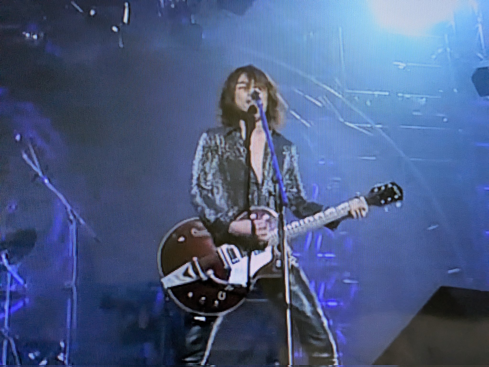 レア LOVIN produce ステージ衣装クロスセット 吉井和哉 M̸O̴B̵T̶R̷A̷C̶K̷1̴3̷ on X: 