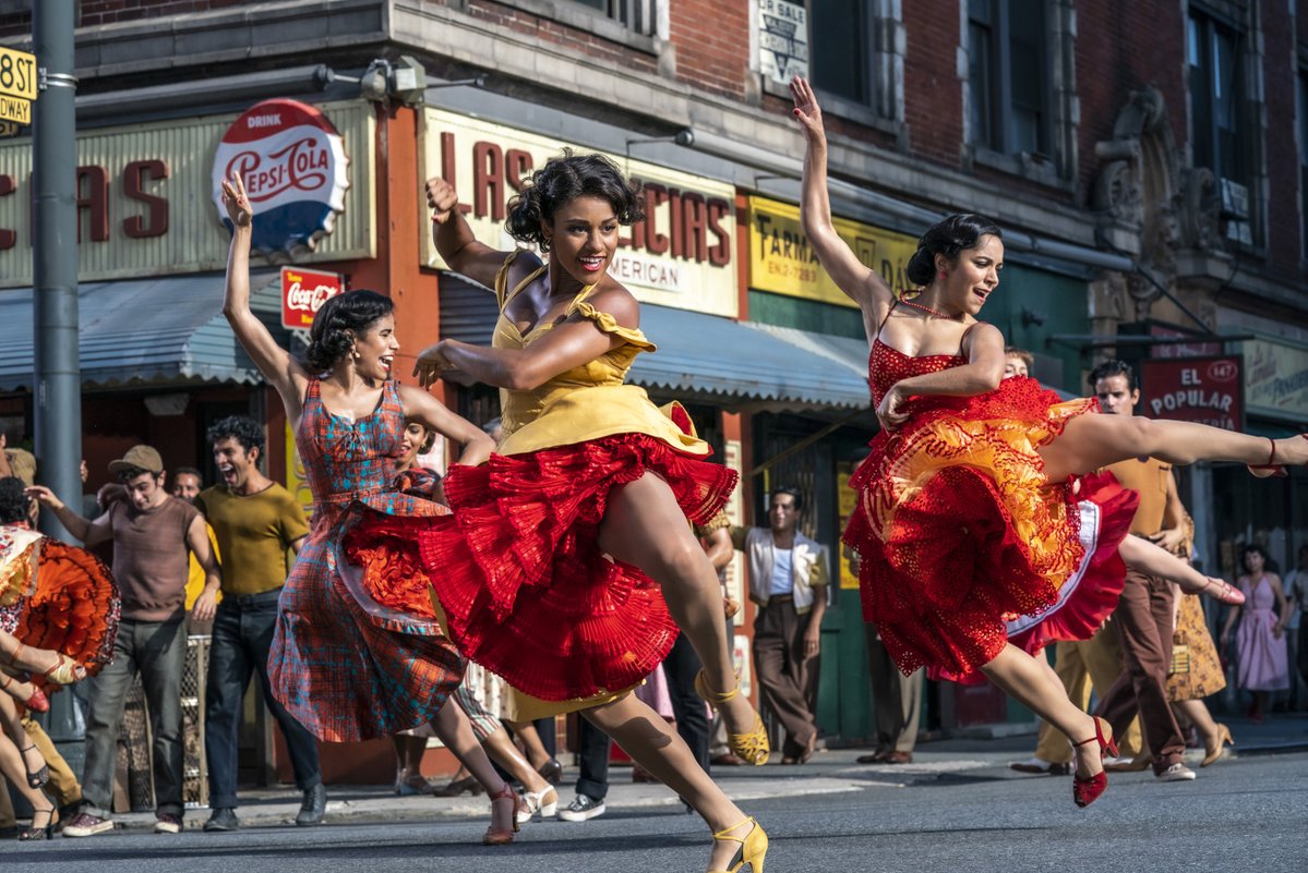 MovingImageNYC's tweet image. Today 7/26, catch a matinee of Spielberg’s WEST SIDE STORY presented on our big screen in Dolby Atmos! An explosion of color, movement, and unabashed emotion, it features an extraordinary cast including Rachel Zegler, Ariana DeBose, and Mike Faist. movingimage.org/event/west-sid…