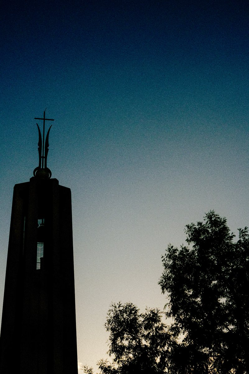 gflo_tx's tweet image. Oraciónes.