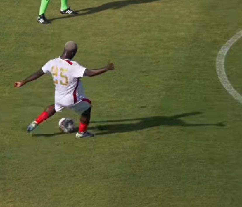 fumbokhanJr's tweet image. Jana Mechi ya Kirafiki Azizi Ki katupigia Goal 2, Huku moja likiwa la free kick, Jamaa ameanza Kujipata Wydad.
