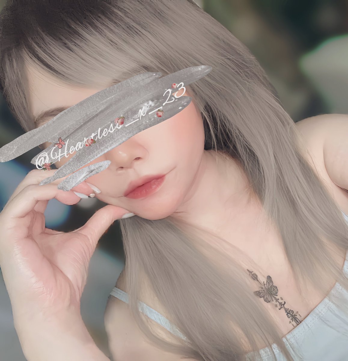 Heartless_x_23's tweet photo. 用沉默守護別人的世界，卻悄悄癒合自己的裂縫。 https://t.co/3BceLDNwmD