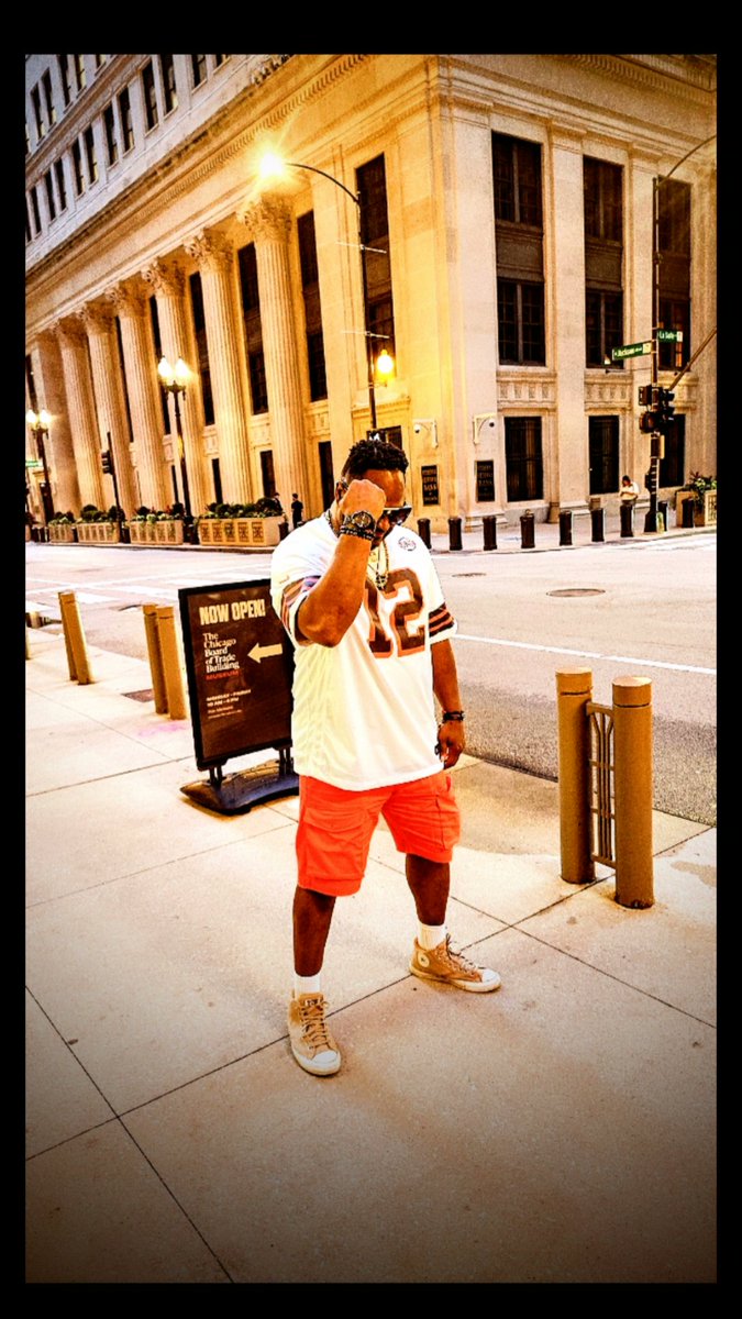 <a href="/DeionSanders/">COACH PRIME</a> <a href="/ShedeurSanders/">Shedeur Sanders</a> <a href="/NFL/">NFL</a> Had to grab that Shedeur Sanders Jersey and wear it around Chicago. Got the entire city ready to grab their jersey to support bro! #PerfectTiming