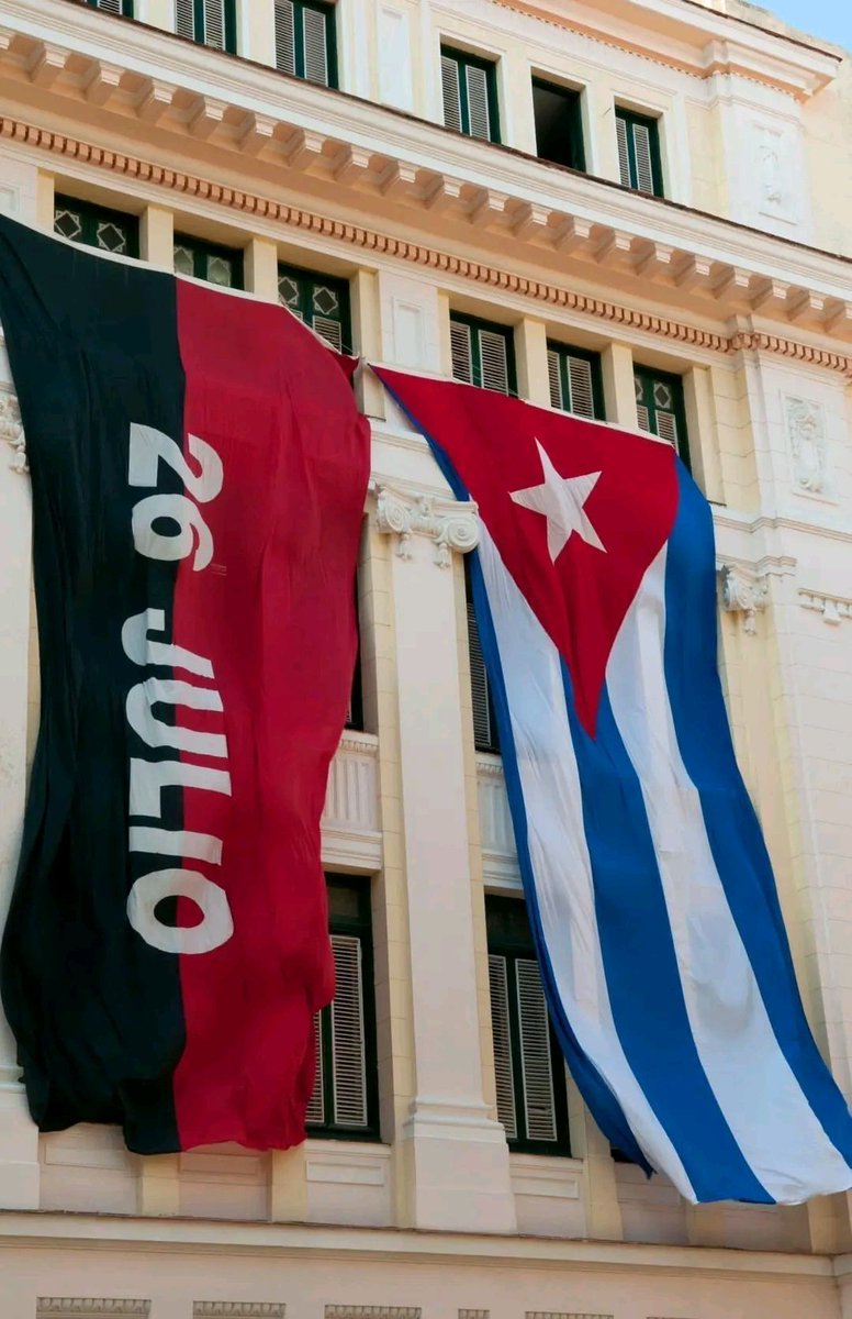 SuselyMorfaG's tweet image. 🔴⚫️ Feliz 26 de Julio, victoria de las ideas.
¡AQUÍ NO SE RINDE NADIE!
#LaLuchaNoHaCesado