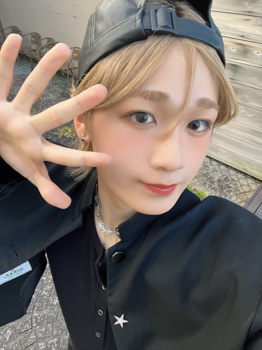 [#田中笑太郎]
Survive FES最高でした😭❕❕

柾哉くん！！威尊くん！！理人くん！！
お写真ありがとうございました！嬉しかったです😆💖

明日も頑張る🔥🔥！
おやすみ！いい夢見てネ🌙🫶🏻

<a href="/official__INI/">INI</a> 
#木村柾哉 #KIMURAMASAYA
#後藤威尊 #GOTOTAKERU
#池﨑理人 #IKEZAKIRIHITO

#DXTEEN