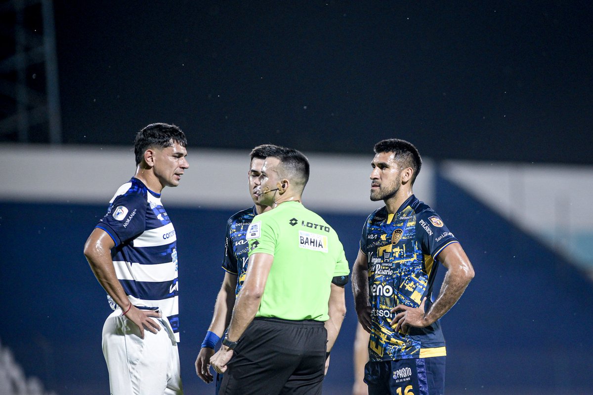BrunoPont's tweet image. Daniel Rodriguez, Presidente del Sportivo #Luqueño:
"Esperemos que no le quieran abrir un sumario a Jonathan Ramos por sus declaraciones. Solo habló de un arbitraje miserable".
95.5 FM @rockandpop955
1020 AM @nanduti
96.1 FM CDE 660 AM CDE Itapirú.
#LaGranJugada